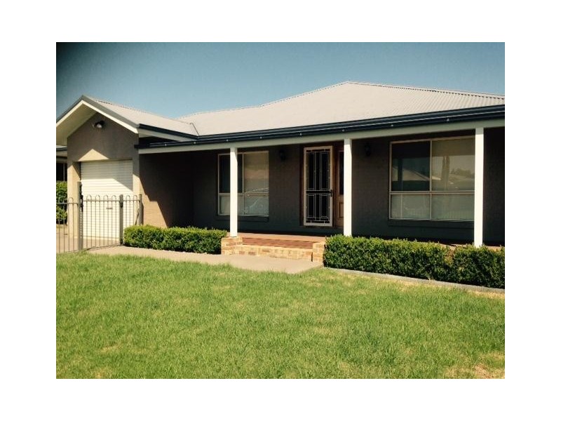 23 Hinton Drive, Gunnedah NSW 2380