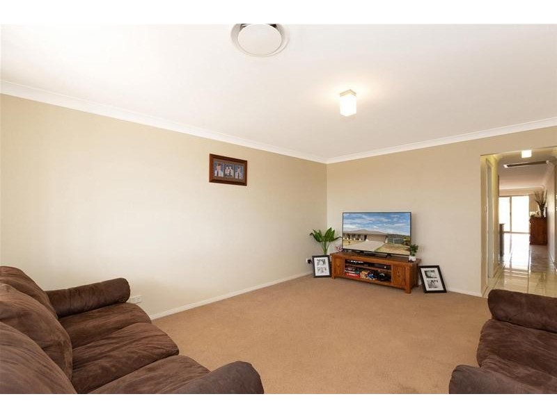 2/14-16 Silversmith Place, Gunnedah NSW 2380
