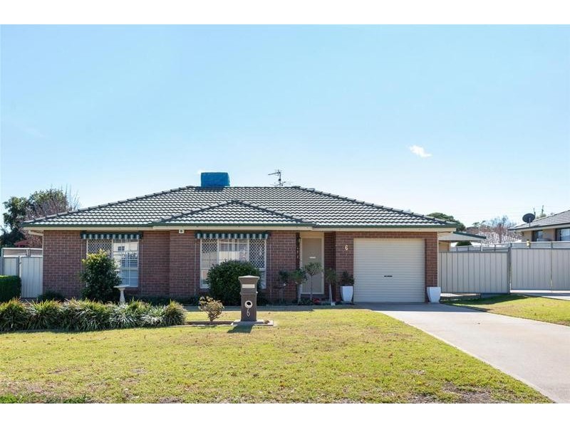 6 Banksia Place, Gunnedah NSW 2380