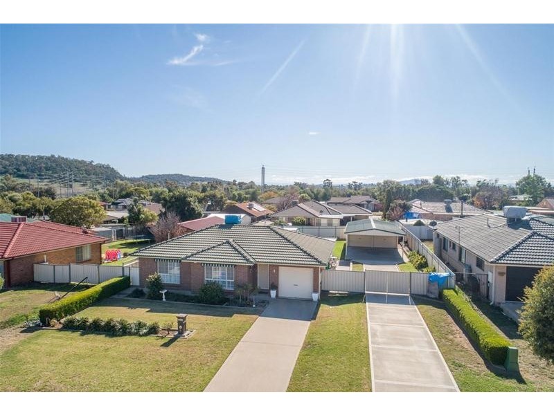 6 Banksia Place, Gunnedah NSW 2380