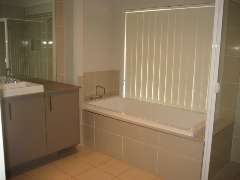 8 Tallowwood Drive, Gunnedah NSW 2380