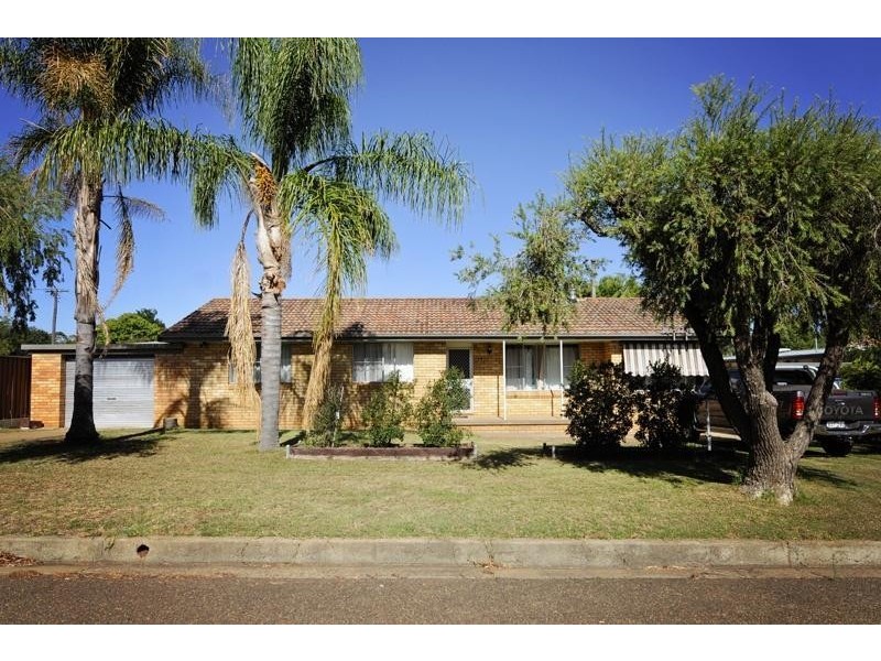 15 Pike Street, Gunnedah NSW 2380