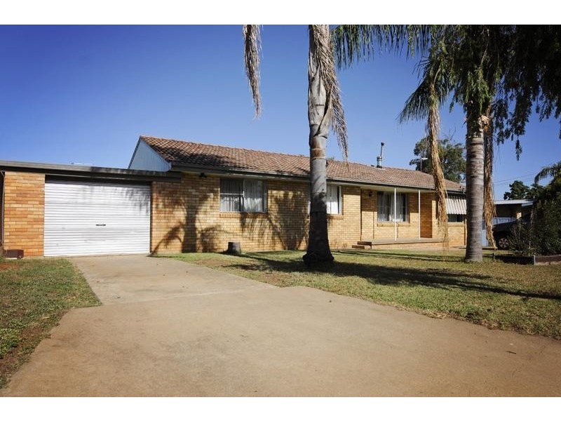15 Pike Street, Gunnedah NSW 2380