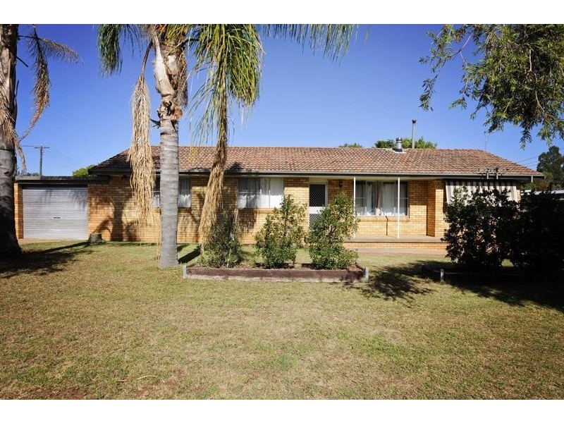 15 Pike Street, Gunnedah NSW 2380