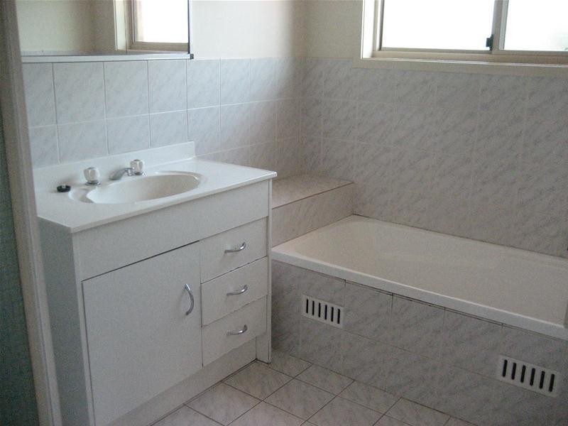 15 Davis Avenue, Gunnedah NSW 2380