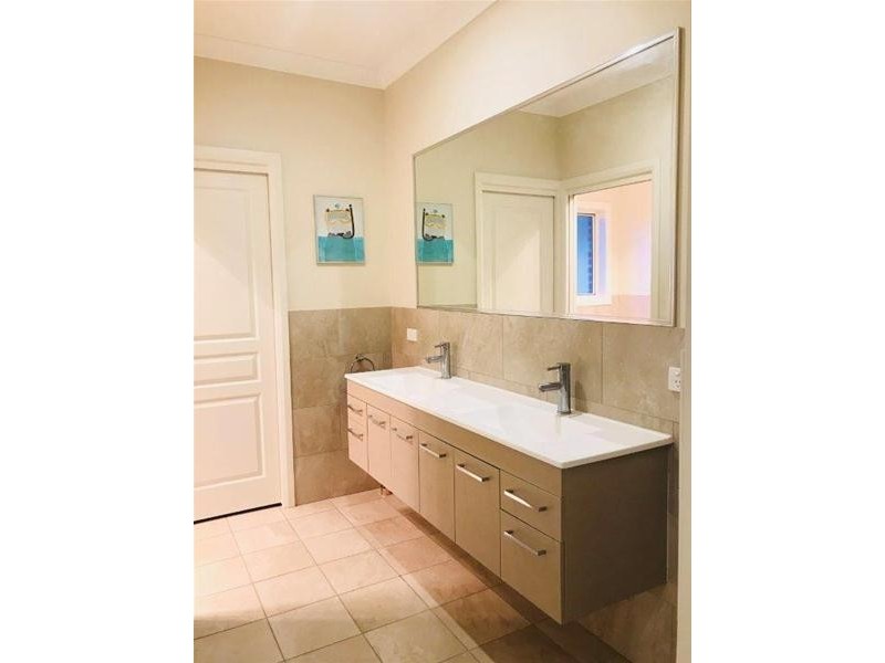 2 Dries Avenue, Gunnedah NSW 2380