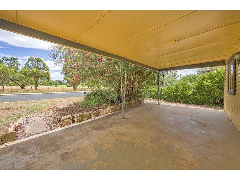 42 George Street, Gunnedah NSW 2380