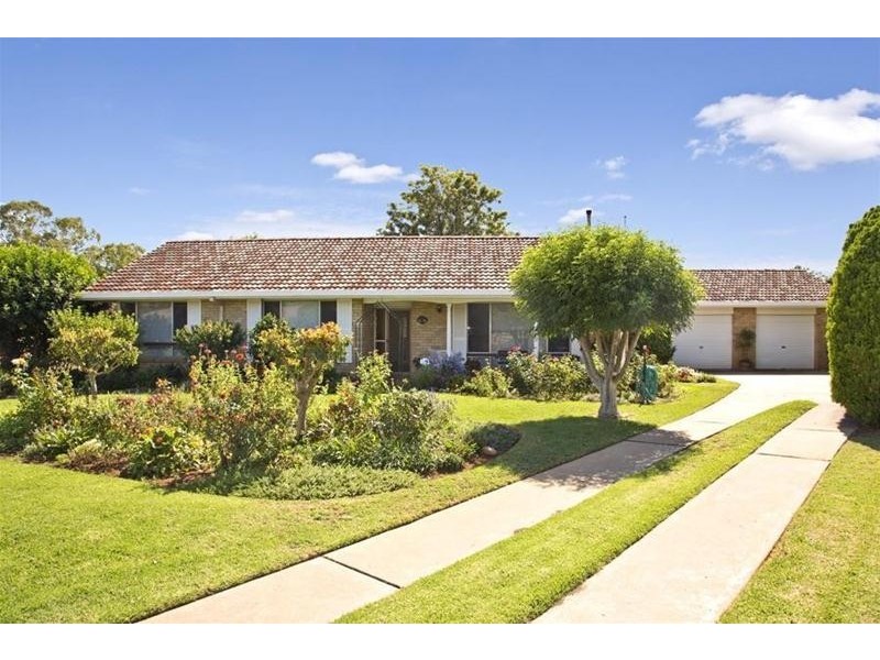 8 Daniel Keane Crescent, Gunnedah NSW 2380