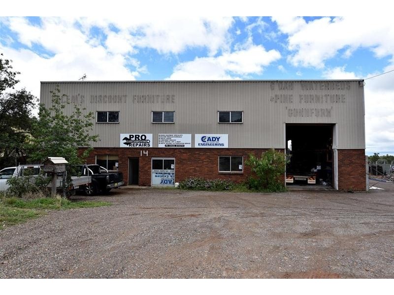14 Farrar Road, Gunnedah NSW 2380