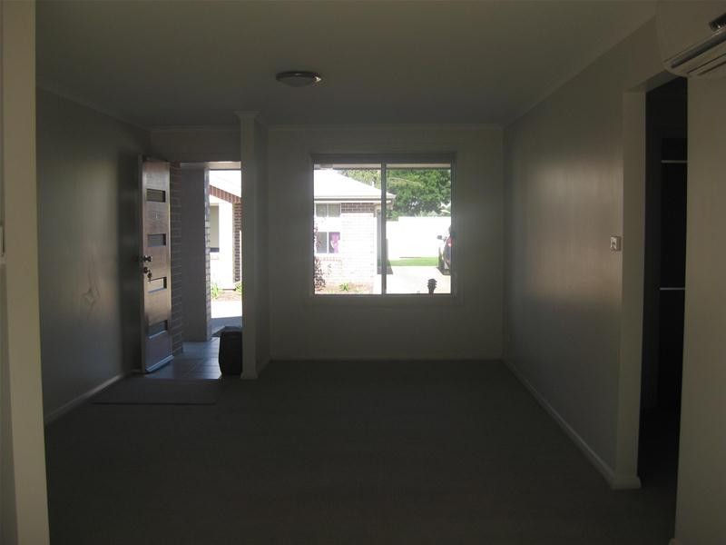 4/9 Bowen Avenue, Gunnedah NSW 2380