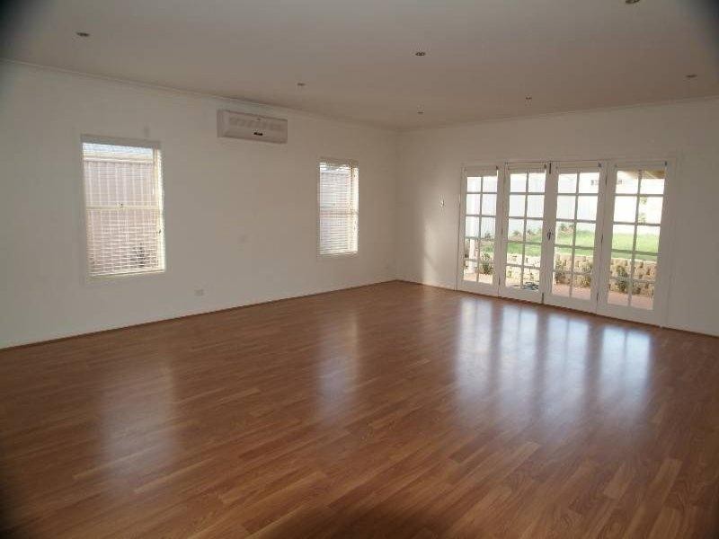 1/20 Hinton Drive, Gunnedah NSW 2380