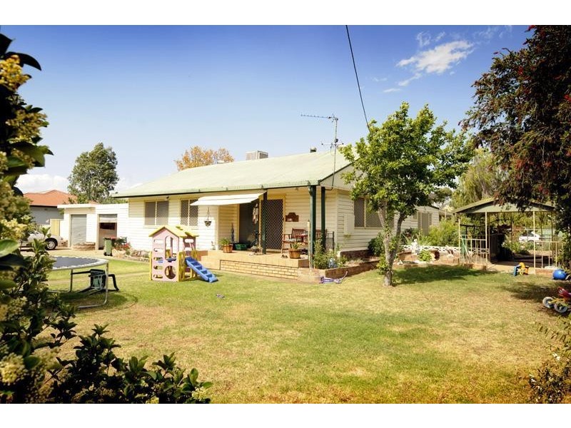 60 Wandobah Road, Gunnedah NSW 2380