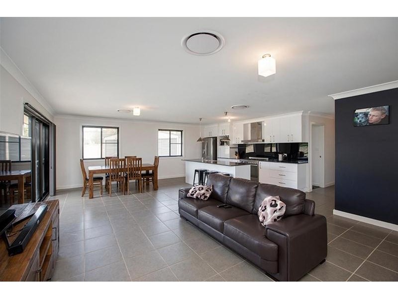 9 Waratah Close, Gunnedah NSW 2380