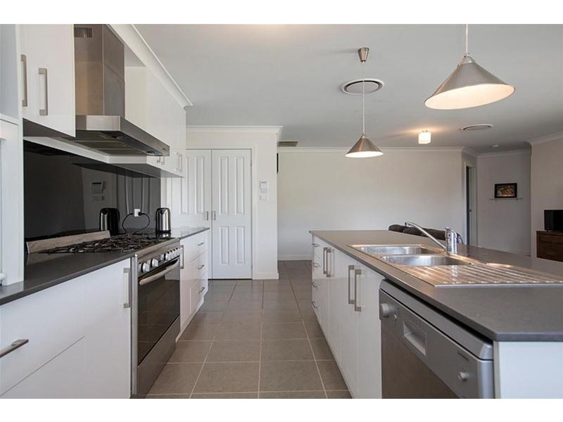 9 Waratah Close, Gunnedah NSW 2380