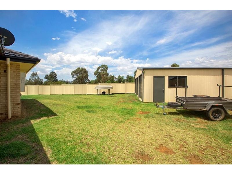 9 Waratah Close, Gunnedah NSW 2380
