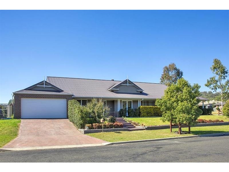 8 Tallowwood Drive, Gunnedah NSW 2380