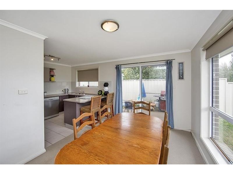 1/9 Bowen Avenue, Gunnedah NSW 2380