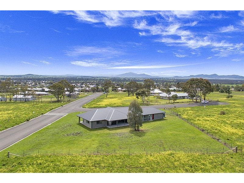 14 Bindea Place, Gunnedah NSW 2380