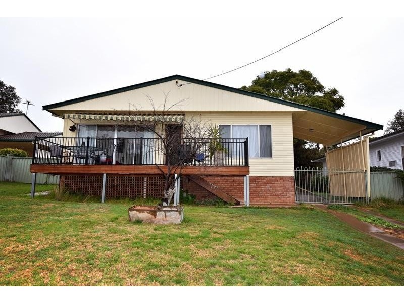 37 Fairview Street, Gunnedah NSW 2380