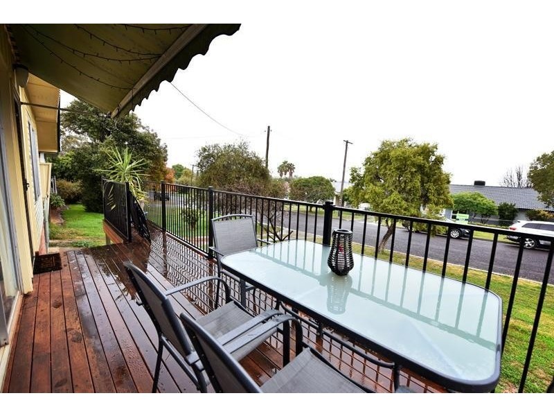 37 Fairview Street, Gunnedah NSW 2380