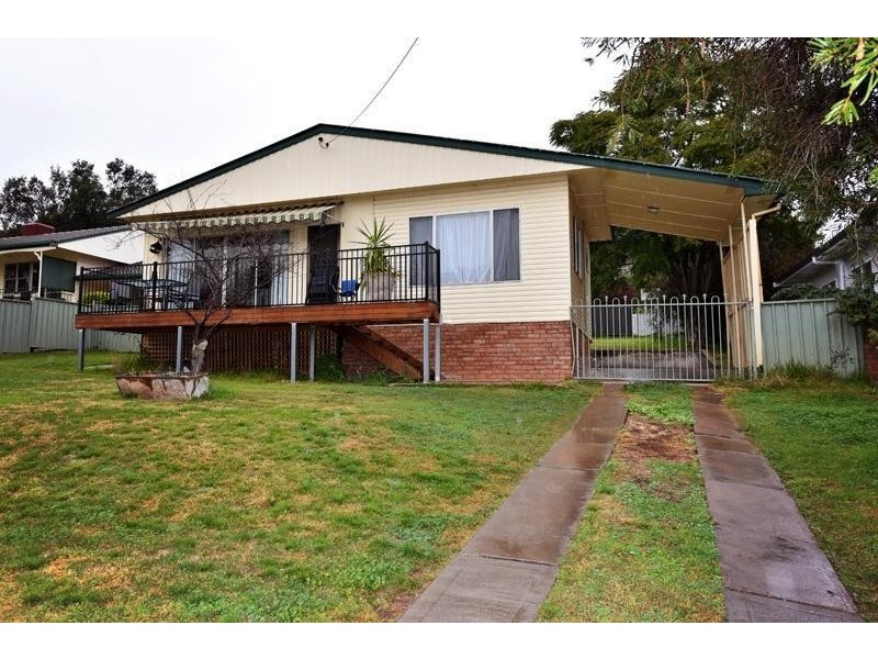 37 Fairview Street, Gunnedah NSW 2380