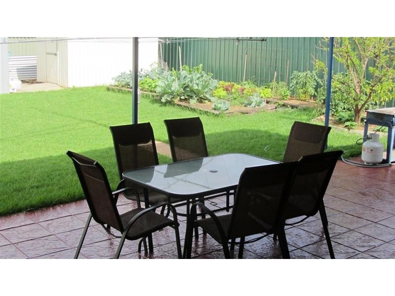 24 Pike Street, Gunnedah NSW 2380