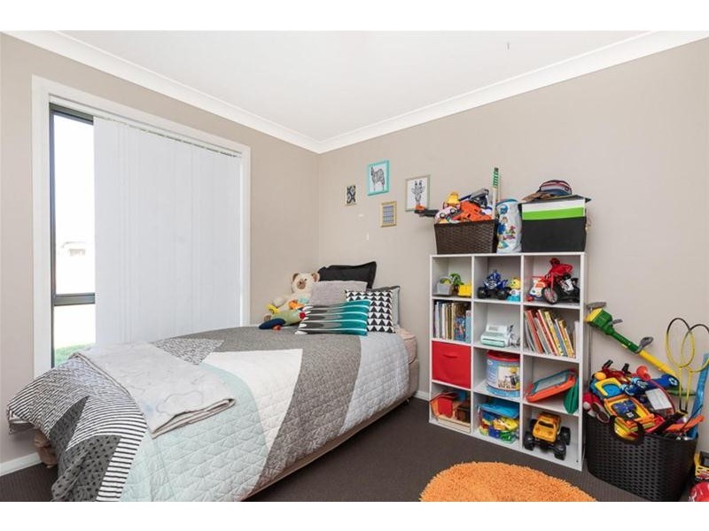 8 Harrie Rowland Place, Gunnedah NSW 2380