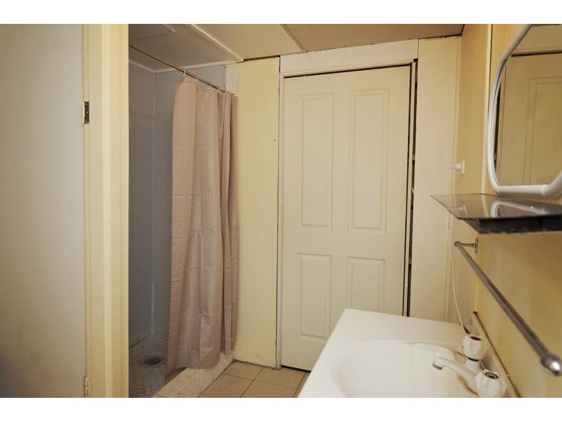 1/2 Greys Place, Gunnedah NSW 2380