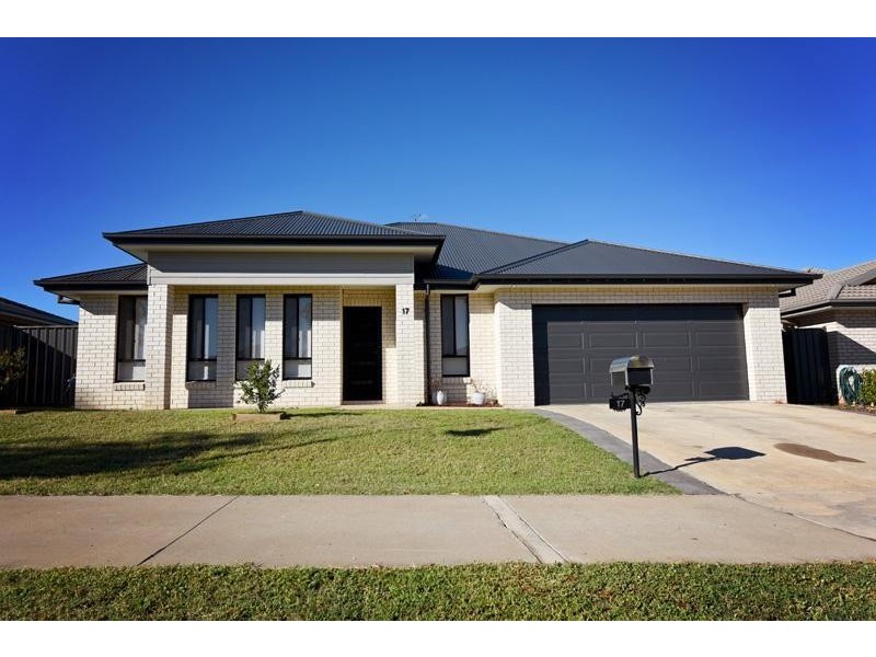 17 Tallowwood, Gunnedah NSW 2380