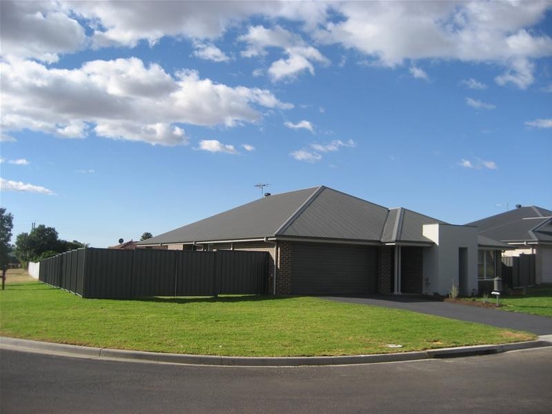 2 Kurrajong Road, Gunnedah NSW 2380