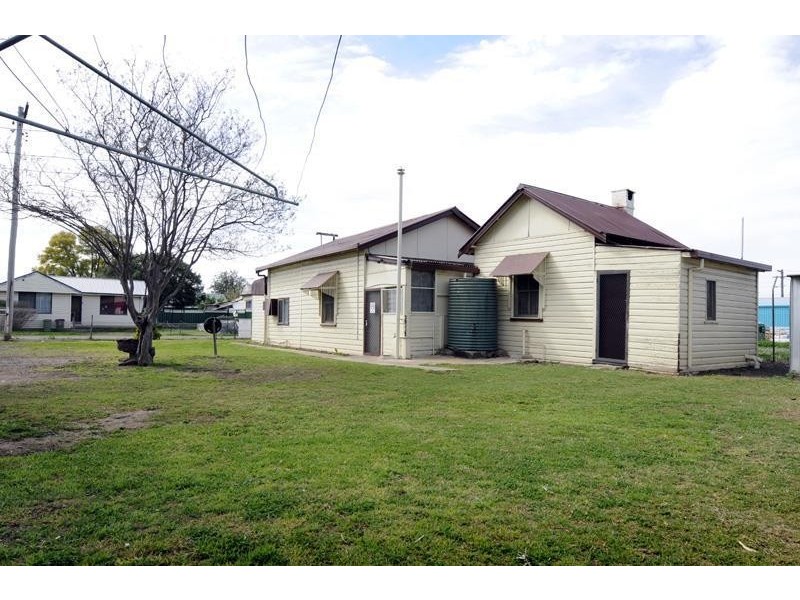 25 Little Barber Street, Gunnedah NSW 2380