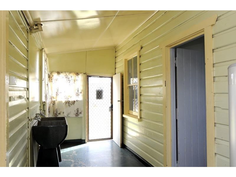 25 Little Barber Street, Gunnedah NSW 2380