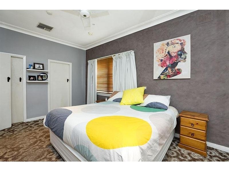 27 Eighth Divisional Memorial Avenue, Gunnedah NSW 2380