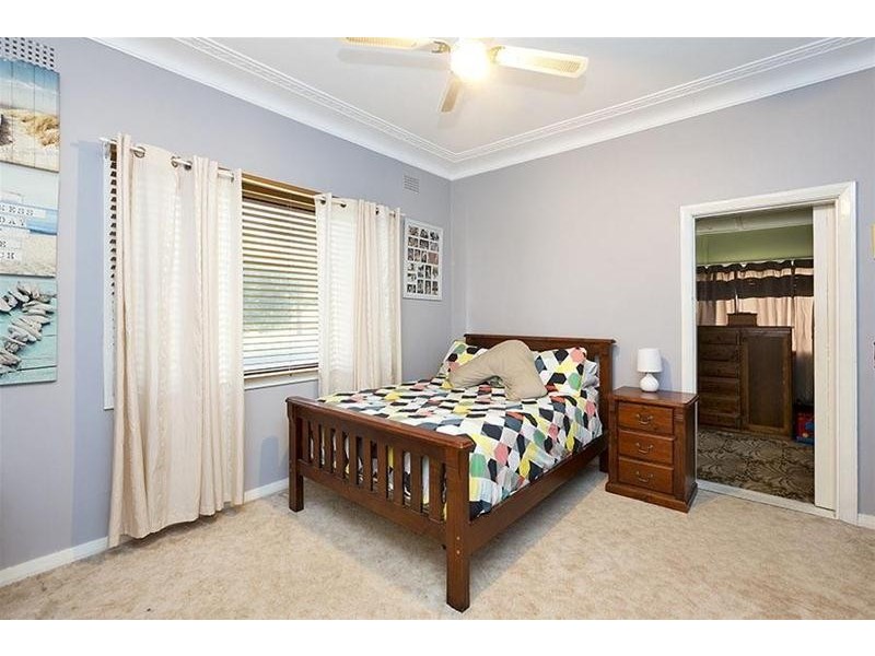 27 Eighth Divisional Memorial Avenue, Gunnedah NSW 2380