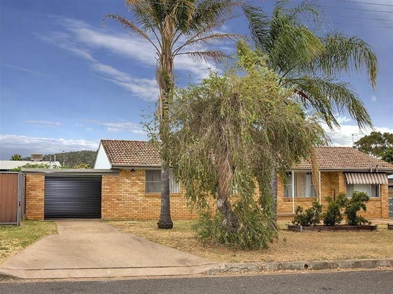 15 Pike Street, Gunnedah NSW 2380
