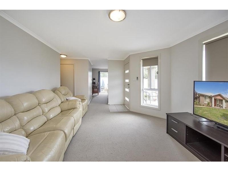 1/9 Bowen Avenue, Gunnedah NSW 2380