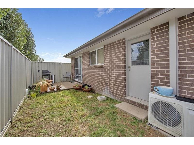 1/9 Bowen Avenue, Gunnedah NSW 2380