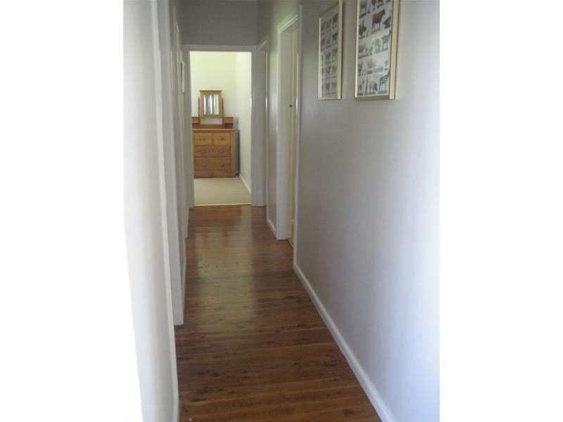 8 Albion Street, Gunnedah NSW 2380