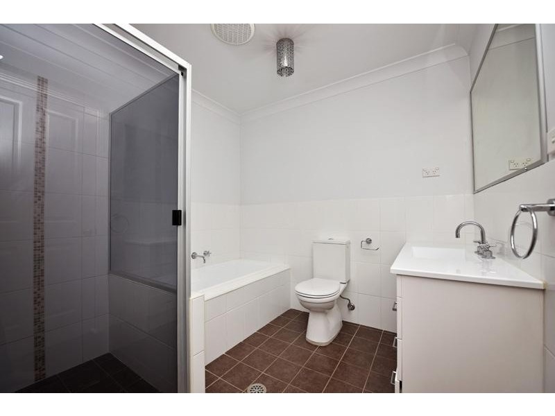 4/9 Little Hunter Street, Gunnedah NSW 2380