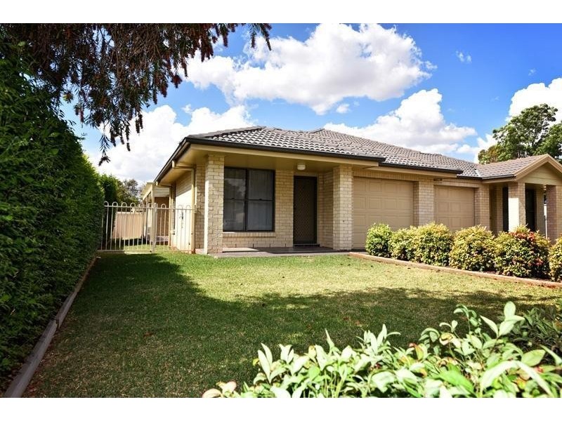 4/9 Little Hunter Street, Gunnedah NSW 2380