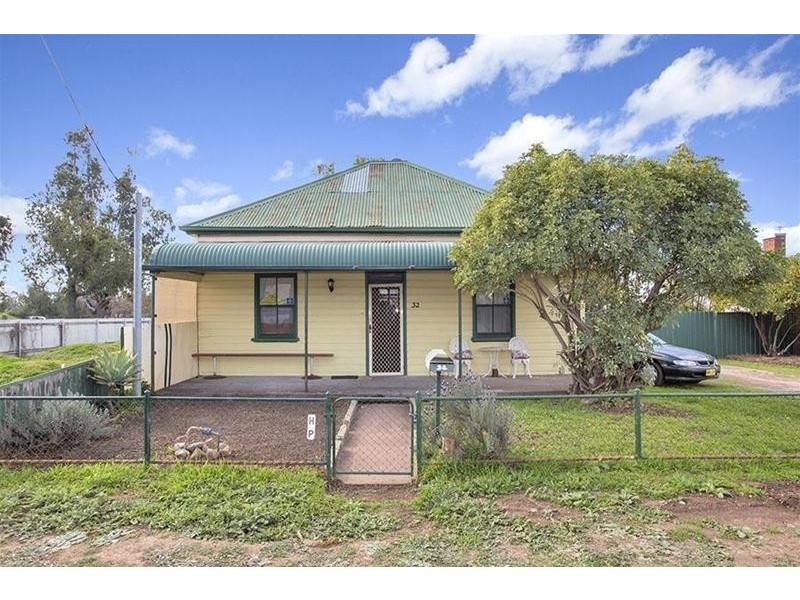 32 Conadilly Street, Gunnedah NSW 2380
