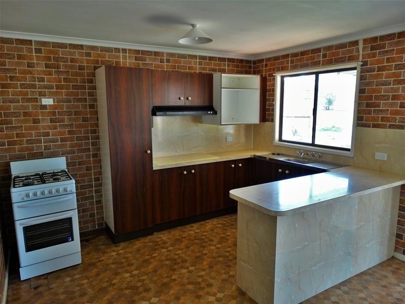 80 Phillip Street, Carroll NSW 2340