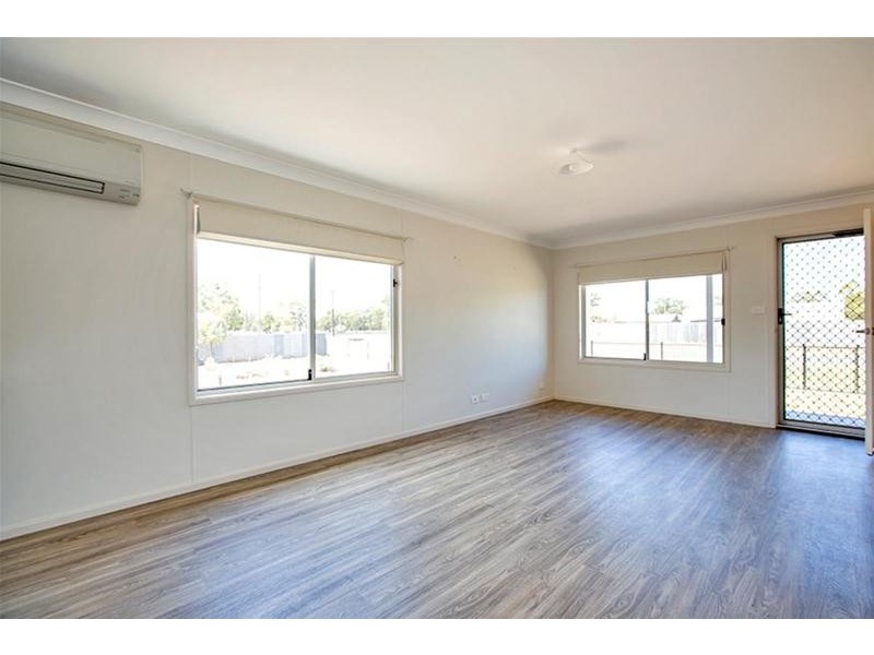 4 Pine Street, Curlewis NSW 2381