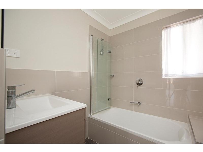 4 Pine Street, Curlewis NSW 2381