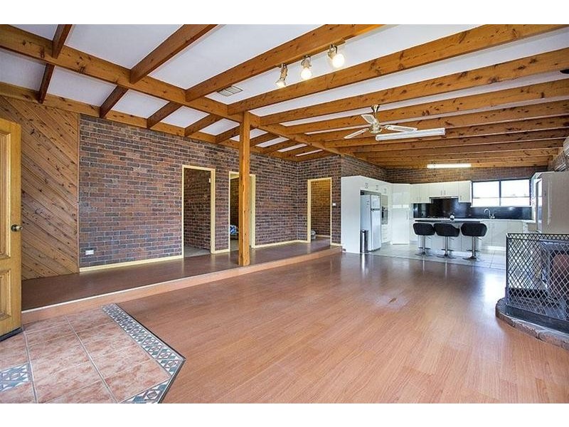 8 Borthistle Road, Gunnedah NSW 2380