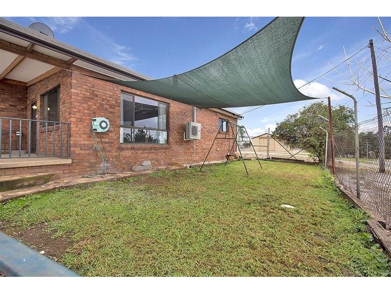 8 Borthistle Road, Gunnedah NSW 2380
