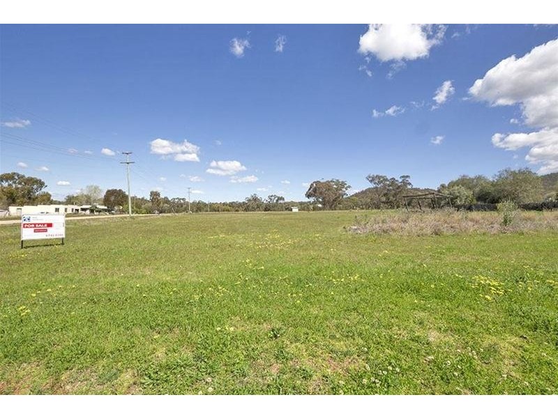 11 38-40 Bomera Street, Tambar Springs NSW 2381