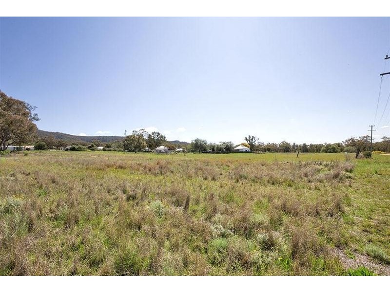 11 38-40 Bomera Street, Tambar Springs NSW 2381