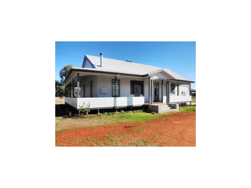 8 Galway Avenue, Gunnedah NSW 2380