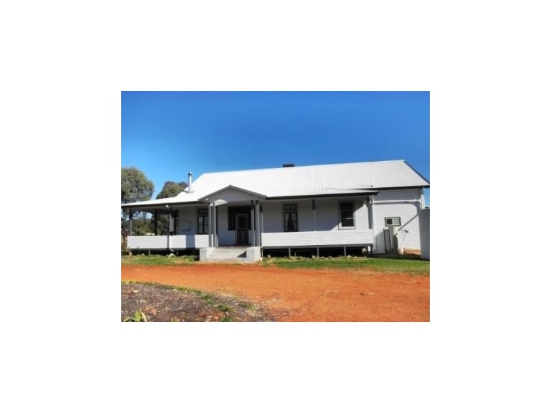 8 Galway Avenue, Gunnedah NSW 2380